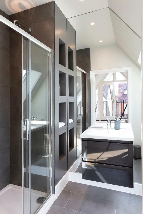 Hampden Apartments - The Richard ويندسور المظهر الخارجي الصورة